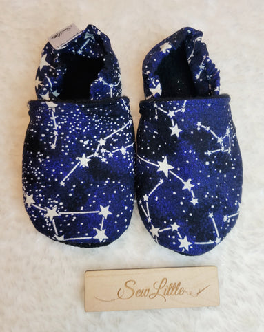 Constellations GLOW IN THE DARK - Size 8 toddler, 18 to 24 month slippers