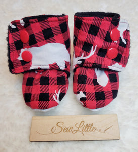 Red Plaid Animals - Size 1 baby, 0 to 3 month booties