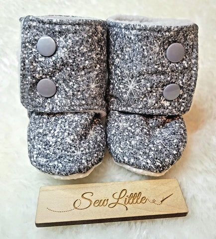 Faux Silver Glitter - Size 2.5 baby, 3 to 6 month booties