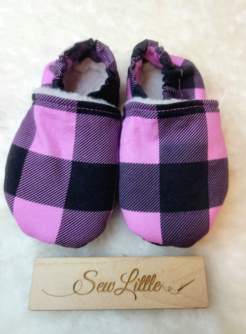 Pink Plaid - Size 5 baby, 9 to 12 month slippers