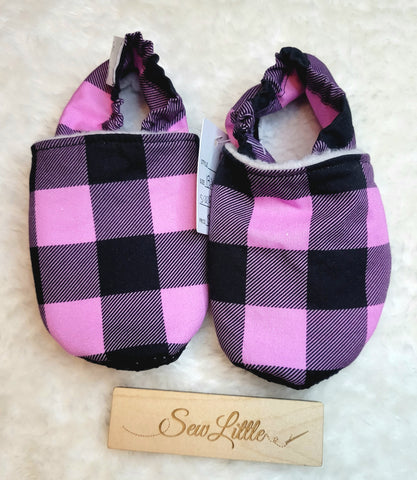 Pink Plaid - Size 8 toddler, 18 to 24 month slippers