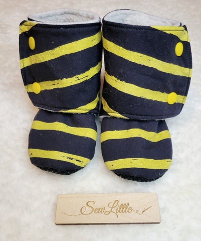 Black and Gold - Size 8 toddler, 18 to 24 month booties